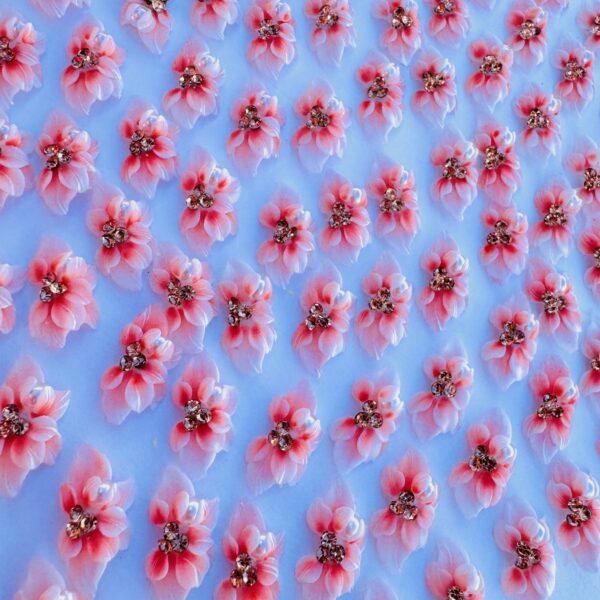 #4....Acrylic Flower ... 2PCS